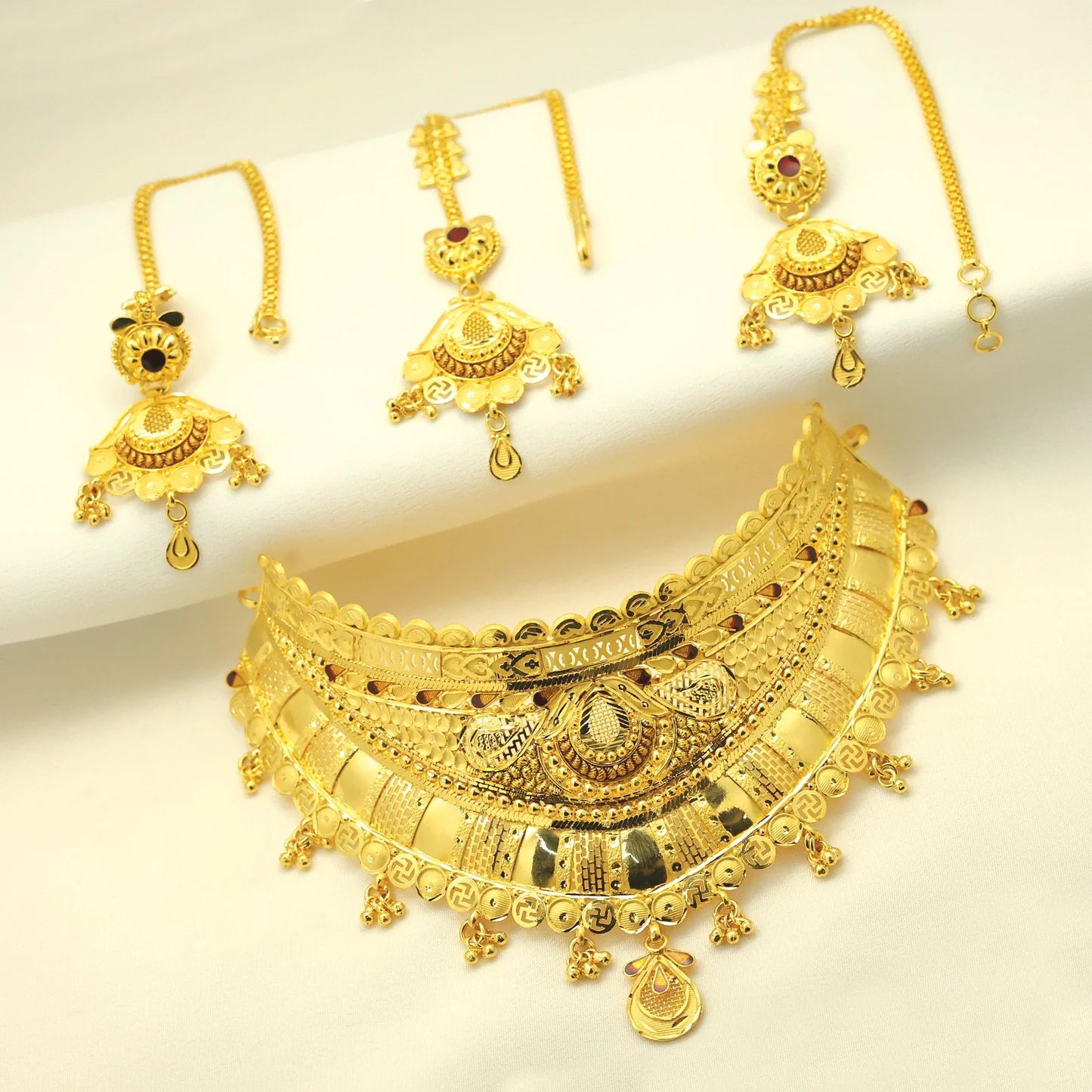 24kt Gold Plated Choker With Earing And Maang Tika - Handa Bangles