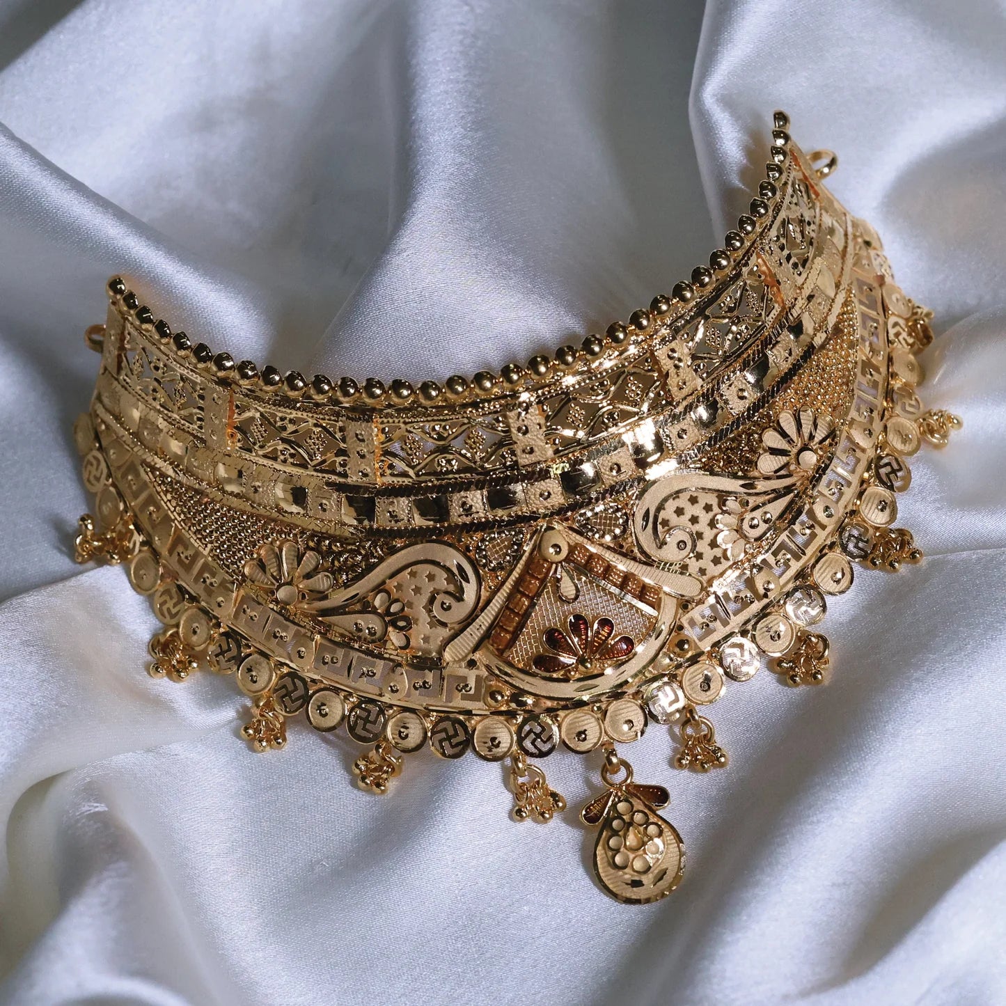 24kt Gold Plated Choker With Earing And Maang Tika - Handa Bangles