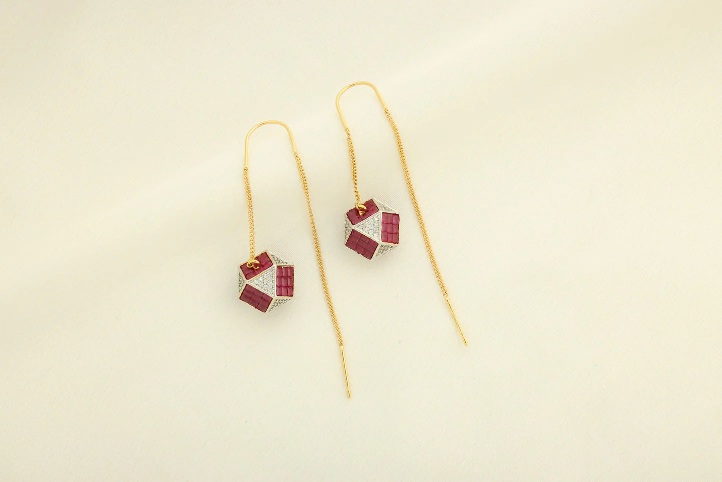 Sui dhaga hexa shaped ball red and silver earrings - Handa Bangles