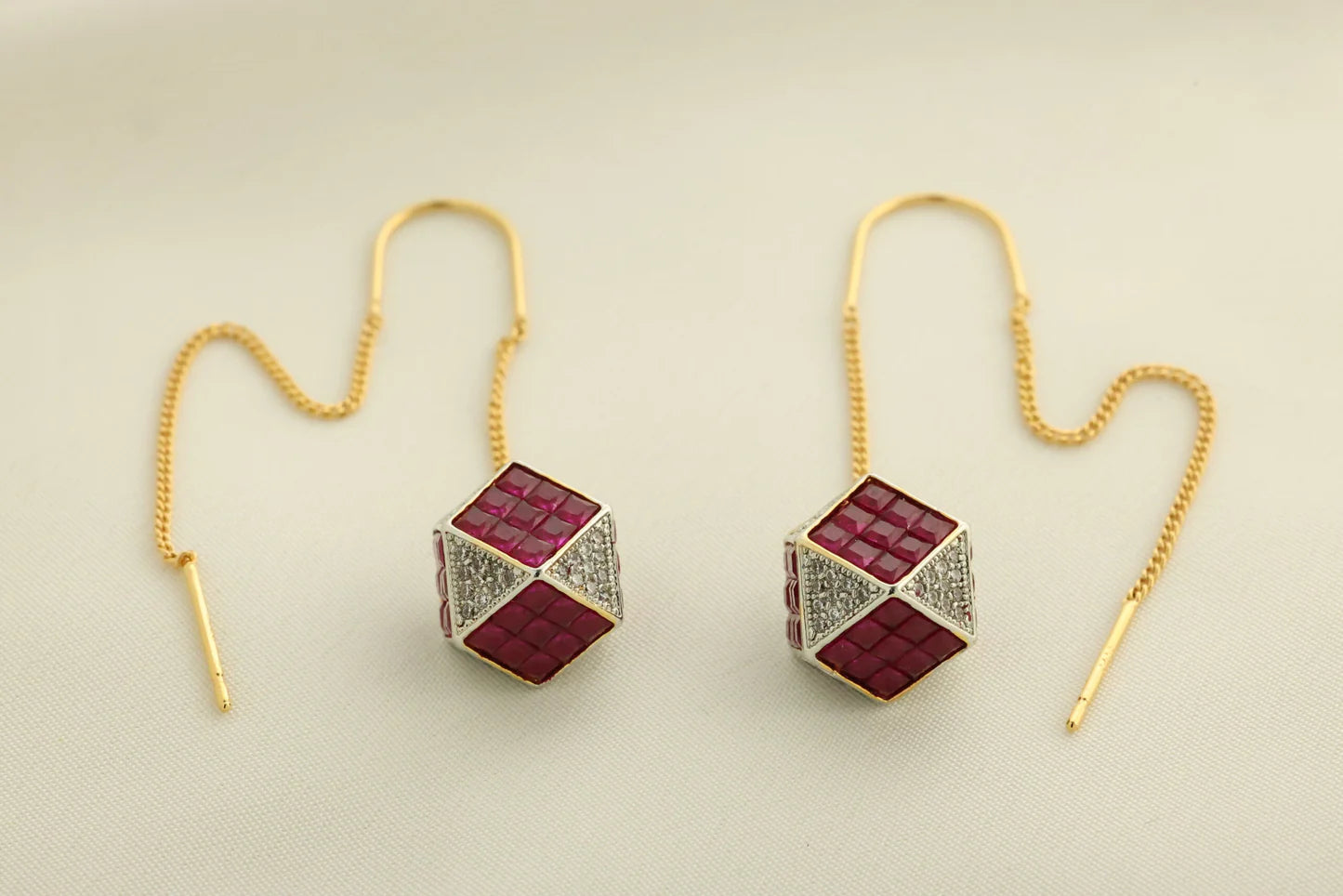 Sui dhaga hexa shaped ball red and silver earrings - Handa Bangles