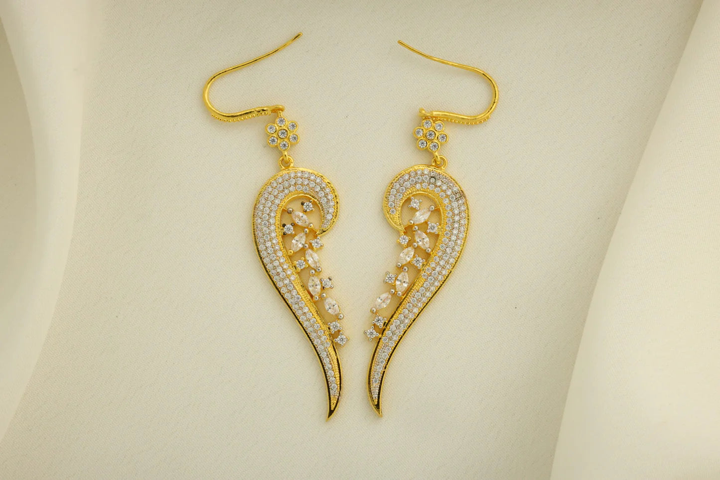 Mayuri earrings 24 karat gold plated - Handa Bangles