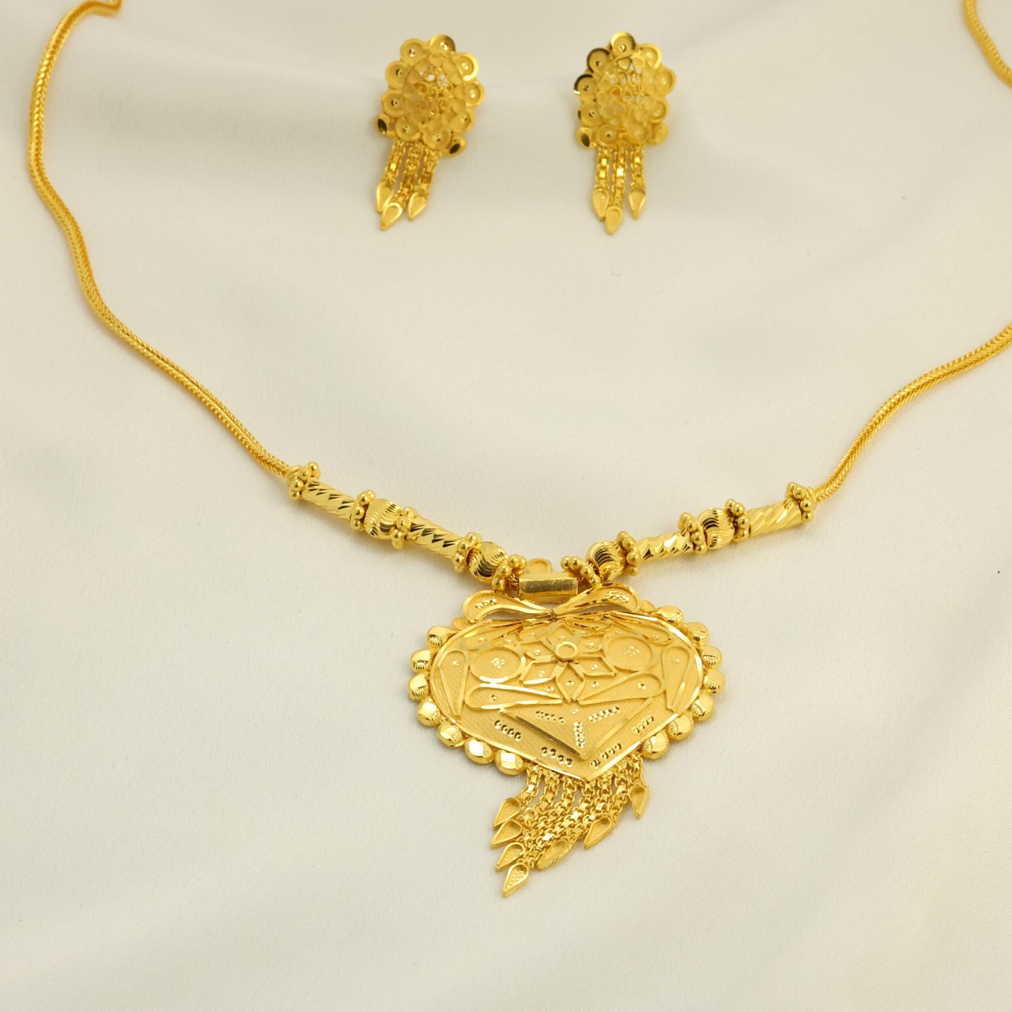 Floral bloom 24 karat gold plating lady chain - Handa Bangles