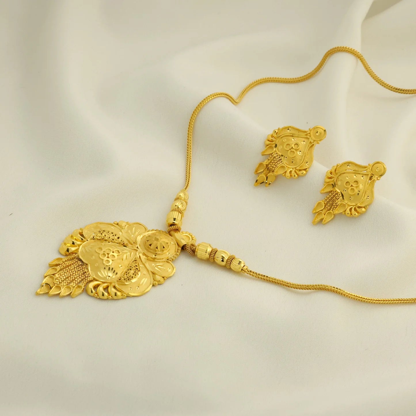 fox chain 24 karat gold plated lady chain - Handa Bangles