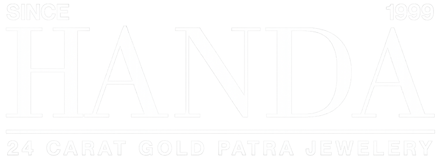 White HANDA Logo